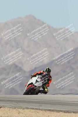 media/Oct-02-2025-Racers Edge (Thu) [[2c91cb6ab3]]/3-B Group/Session 4-Turn 9 (120pm)/